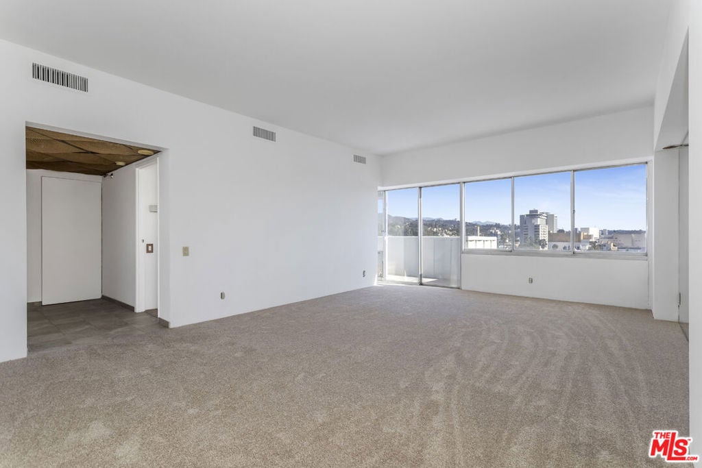 7135 Hollywood Boulevard 808