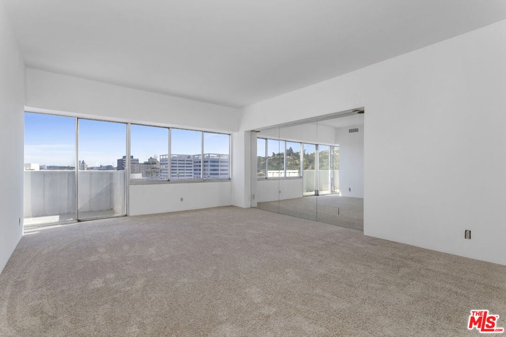 7135 Hollywood Boulevard 808
