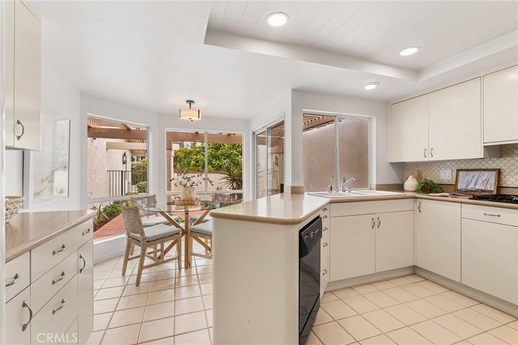4 Skysail, Corona Del Mar CA 92625 - Photo 16