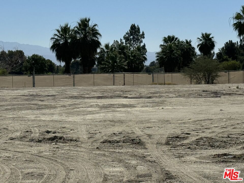 Prime oversized lot facing east on the best street in the Madison Club - Ross ave