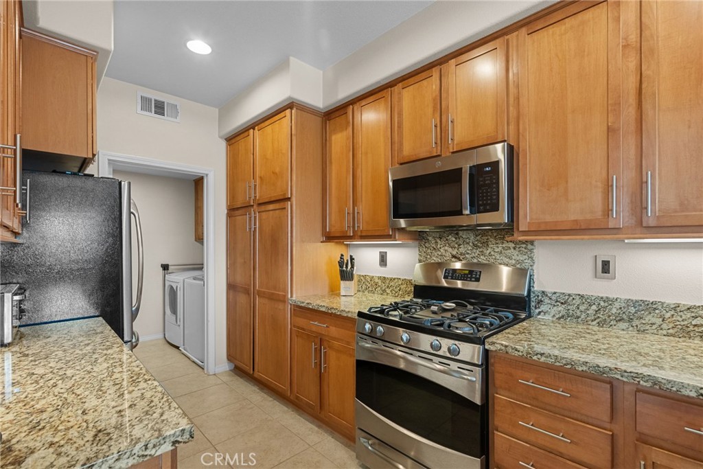 Artenati (ARTE) - Residential Lease