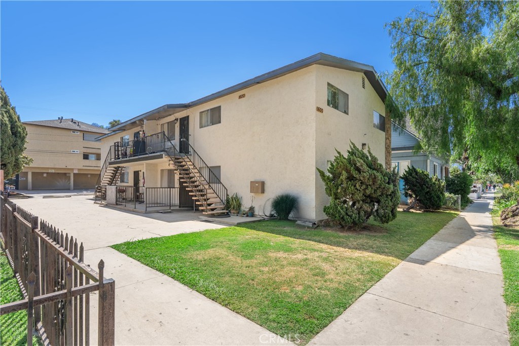 1600 Junipero Avenue