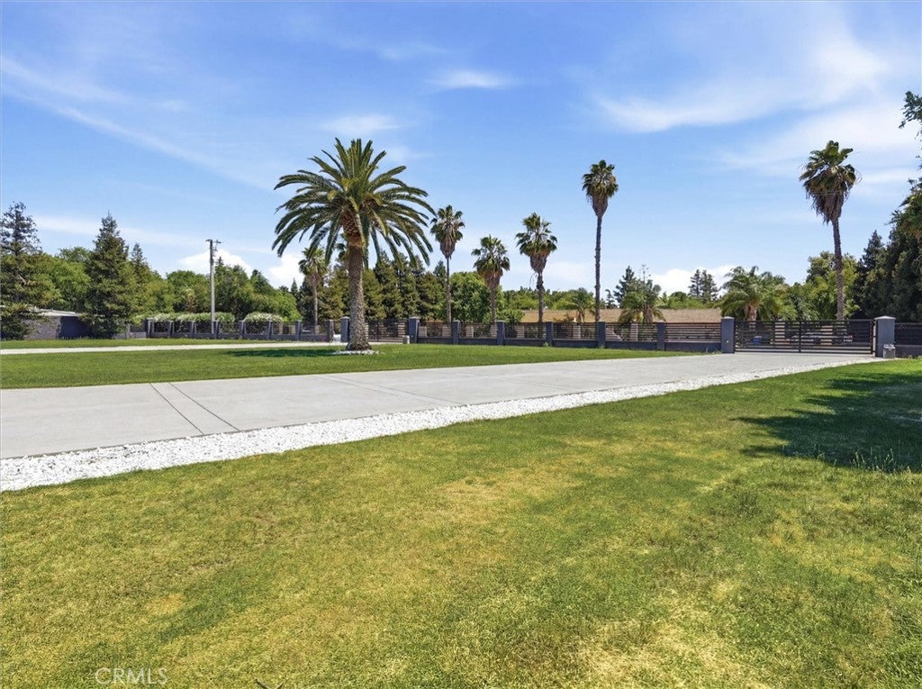 7280 W Menlo