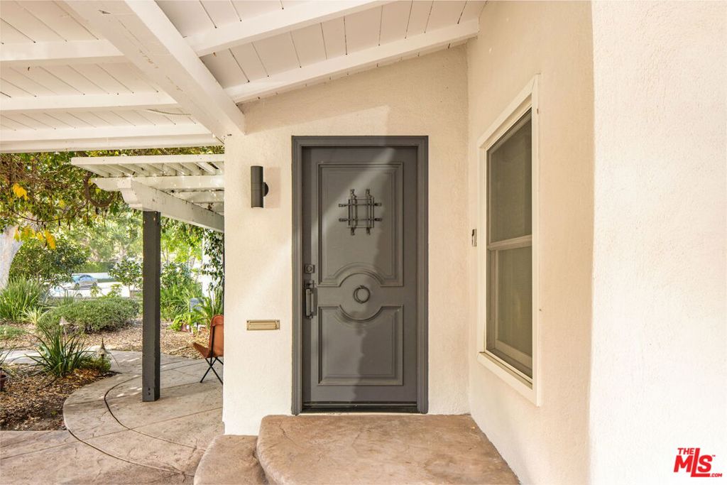 Properties 2 4640 Mary Ellen Avenue