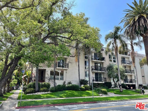 Photo of 1885 VETERAN Avenue #305, Los Angeles, CA 90025 (MLS # 26842863)