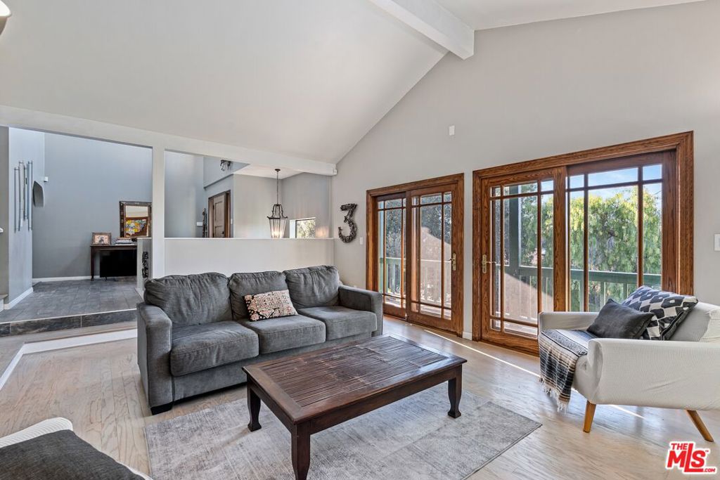 23620 Clover Trail