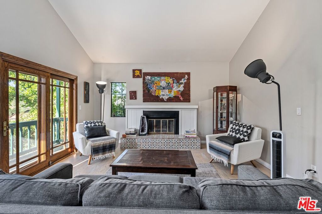 23620 Clover Trail