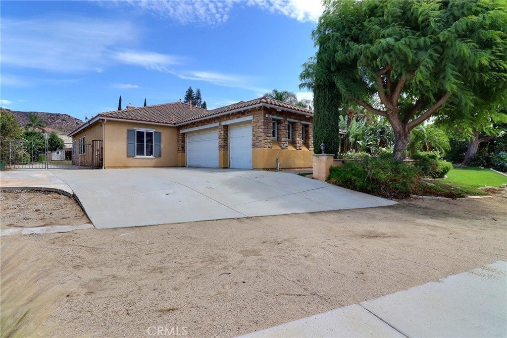 309 Oldenburg Lane