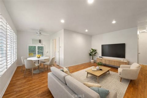 Photo of 4181 Tujunga, Studio City, CA 91604 (MLS # SR26021459)