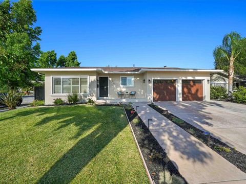 Photo of 2514 Nube Court, San Jose, CA 95148 (MLS # ML82048606)