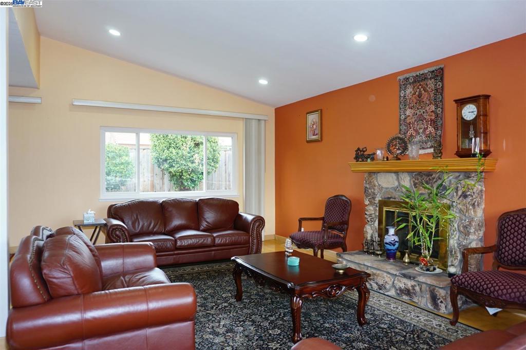 WARM SPRINGS - Residential