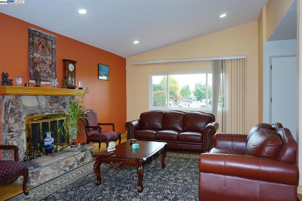 WARM SPRINGS - Residential