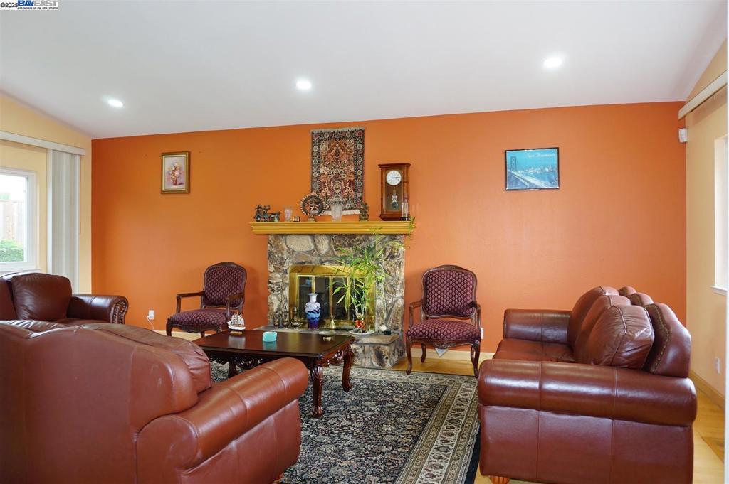 WARM SPRINGS - Residential