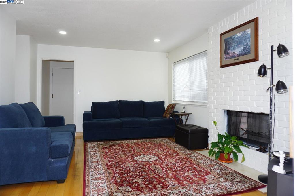 WARM SPRINGS - Residential