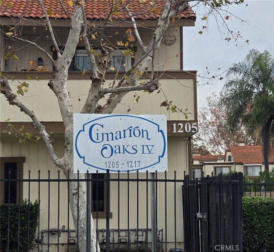 1209 S Palmetto Avenue