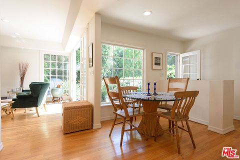 Photo of 1833 Courtney Avenue, Los Angeles, CA 90046 (MLS # 26828799)