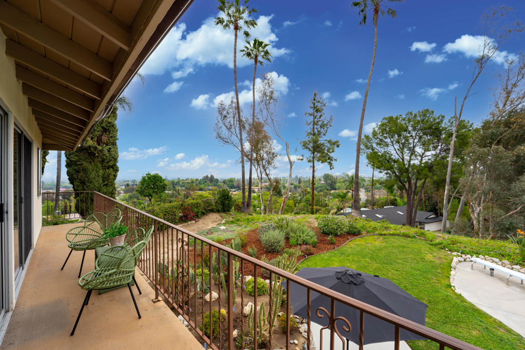 5324 Felice Place