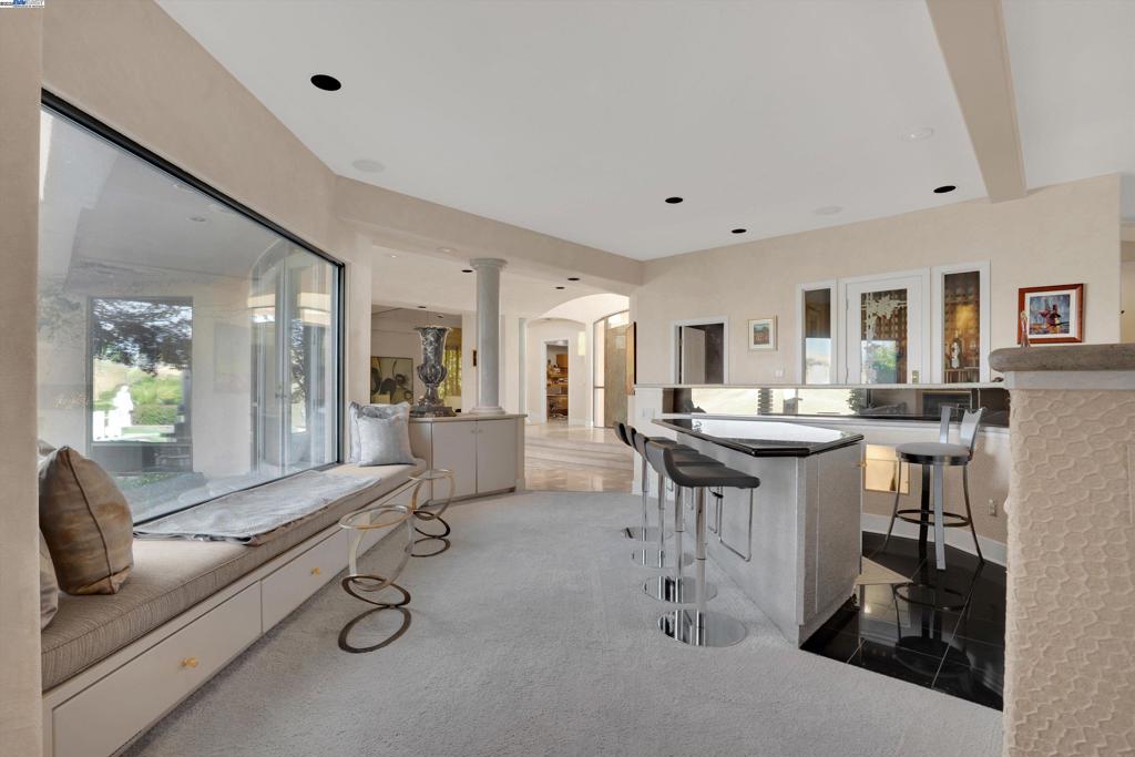 BLACKHAWK C. C. - Residential