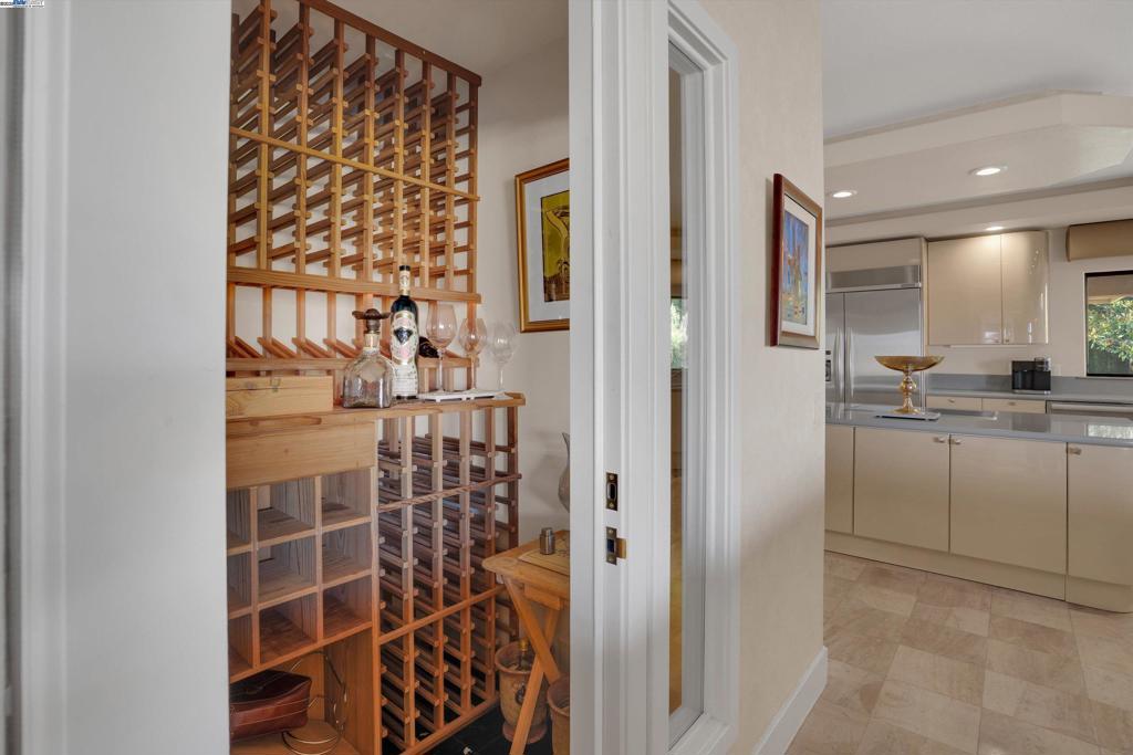 BLACKHAWK C. C. - Residential