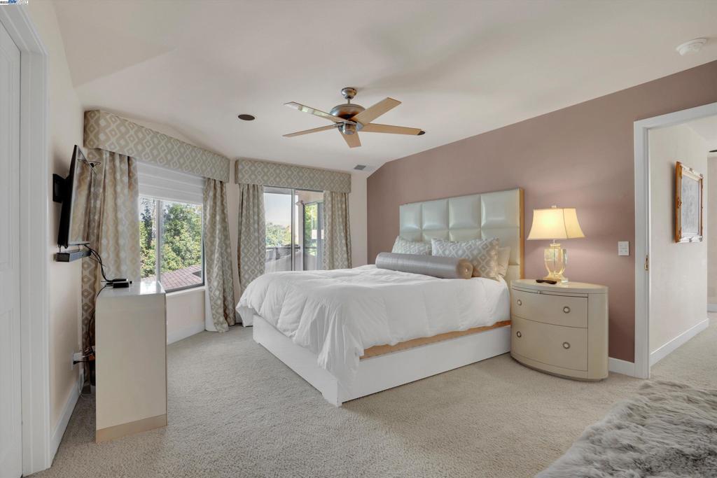 BLACKHAWK C. C. - Residential