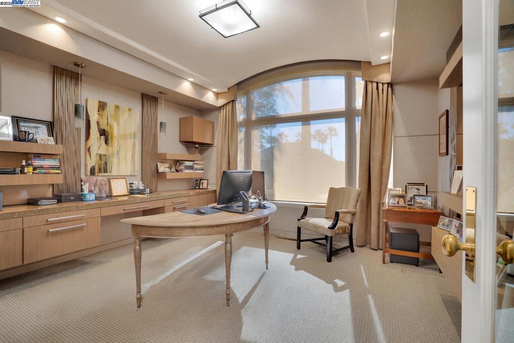 BLACKHAWK C. C. - Residential