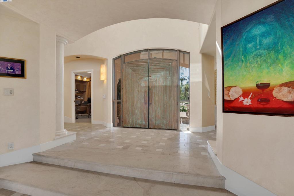 BLACKHAWK C. C. - Residential