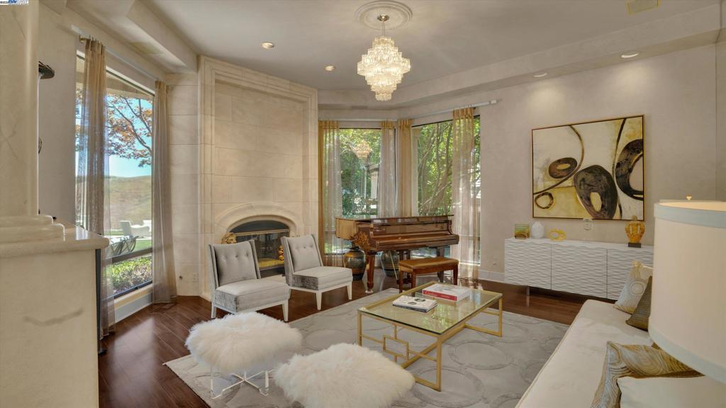 BLACKHAWK C. C. - Residential