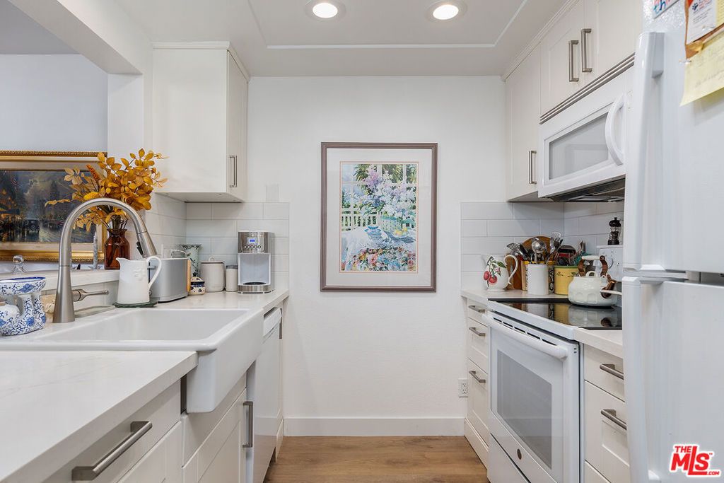 Photo of 501 Palisades Drive #106, Pacific Palisades, CA 90272 (MLS # 26688397)