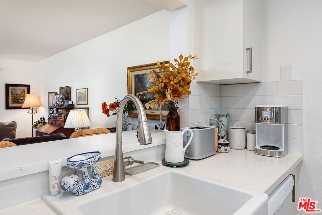 Photo of 501 Palisades Drive #106, Pacific Palisades, CA 90272 (MLS # 26688397)