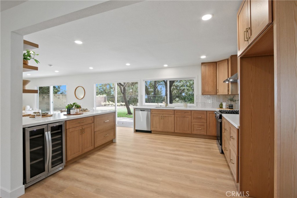 24711 Acropolis