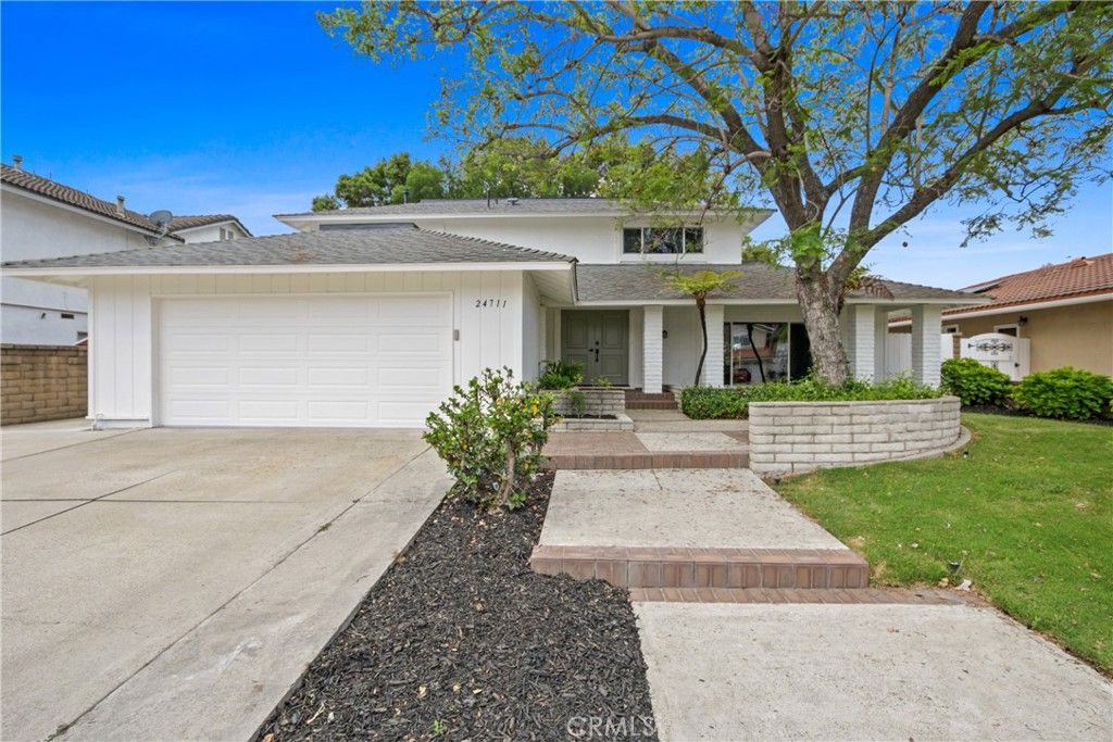 Photo of 24711 Acropolis Dr, Mission Viejo, CA 92691 (MLS # OC25242202)