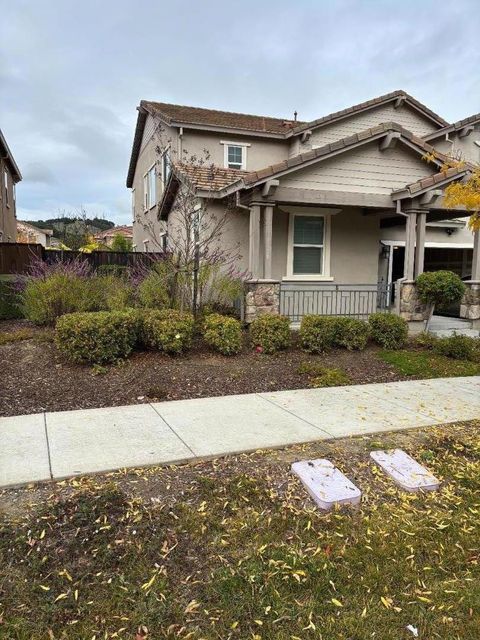 Photo of 2631 Grassland Way, Gilroy, CA 95020 (MLS # ML82029788)