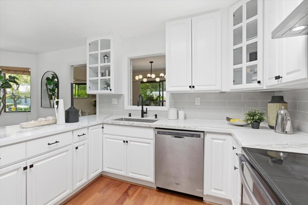 22920 Stonebridge, Cupertino CA 95014