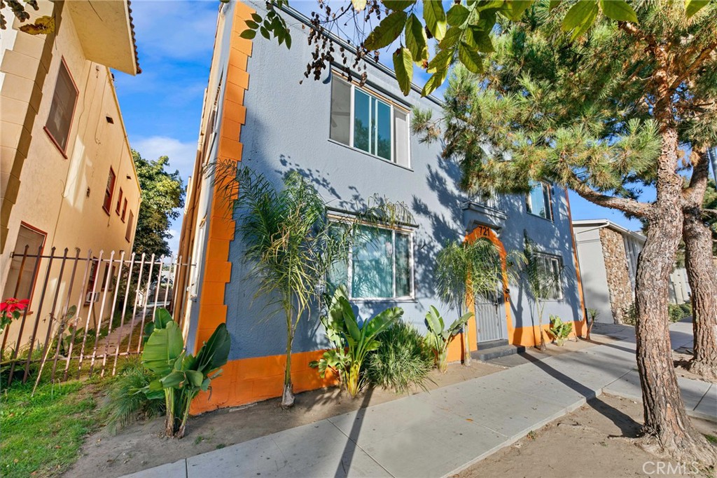 721 E 7th