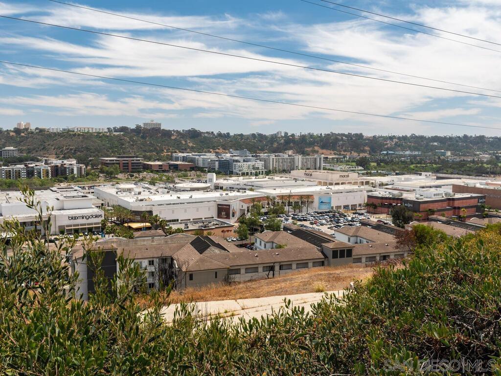 Linda Vista - Residential