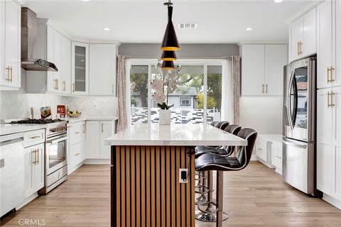 Photo of 4912 Alonzo Avenue, Encino, CA 91316 (MLS # OC26046628)