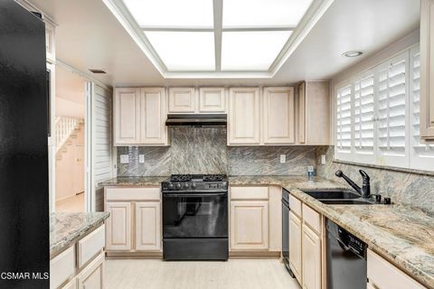 Tiny photo for 3058 Seahorse Avenue, Ventura, CA 93001 (MLS # 226000156)