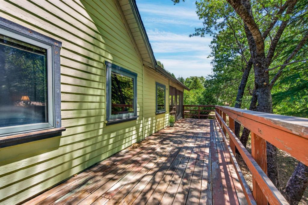 1352 Sunshine Trail