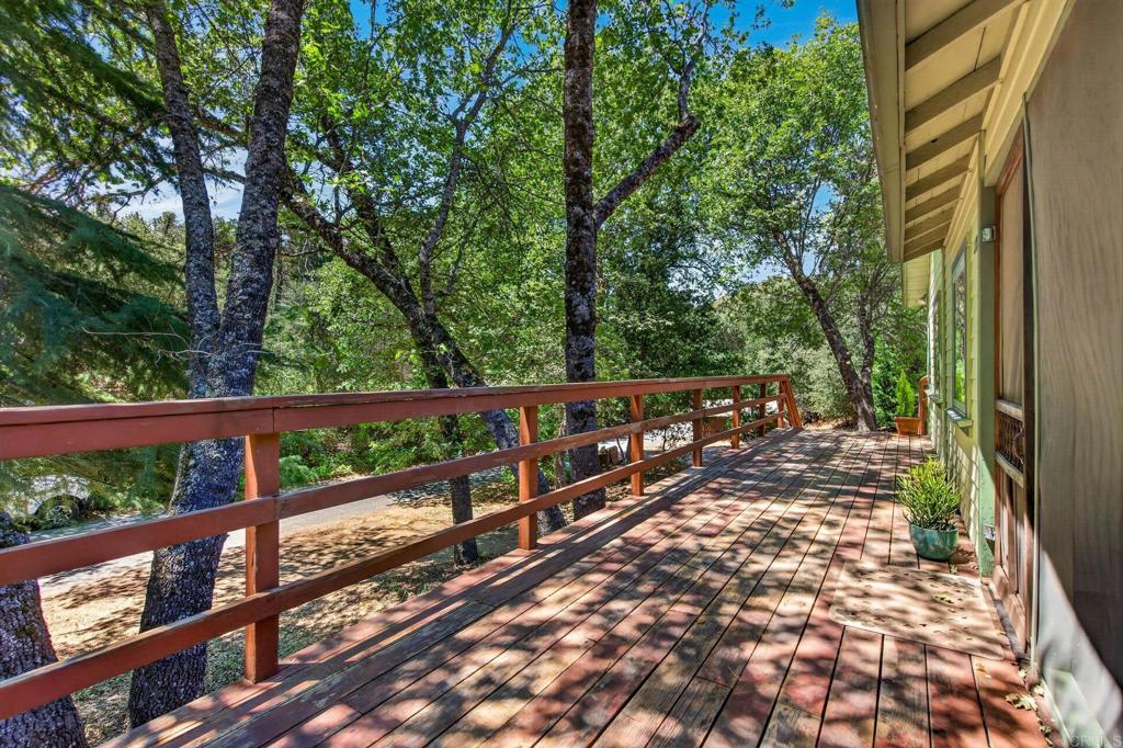 1352 Sunshine Trail