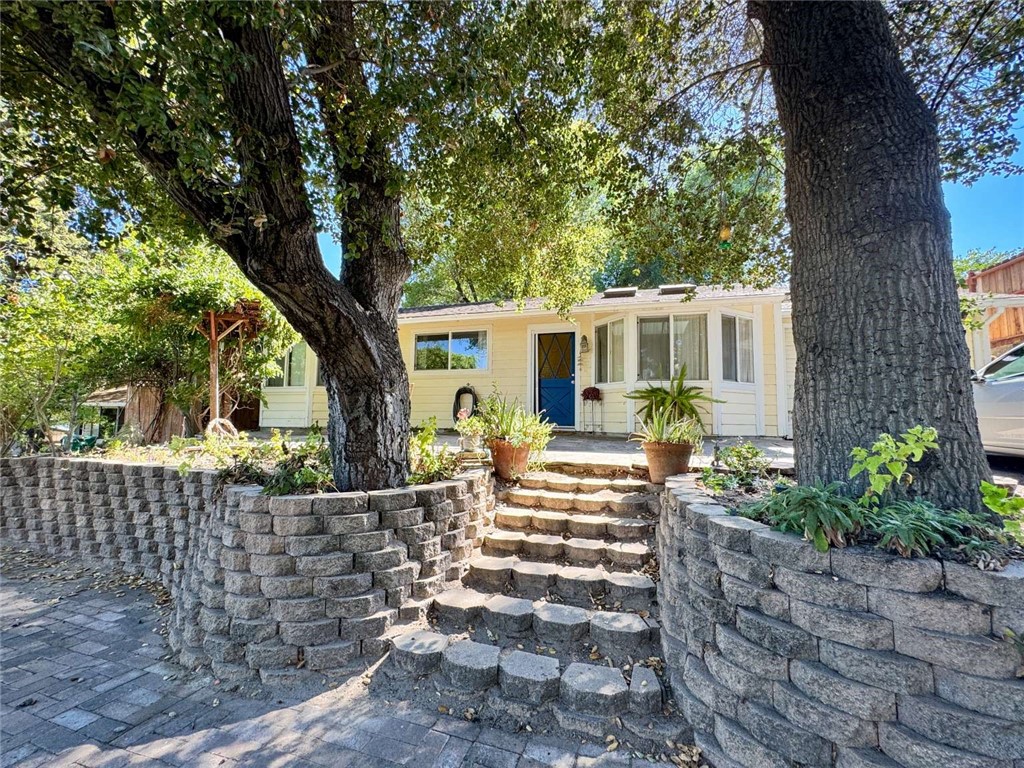 4914 Seperado Avenue