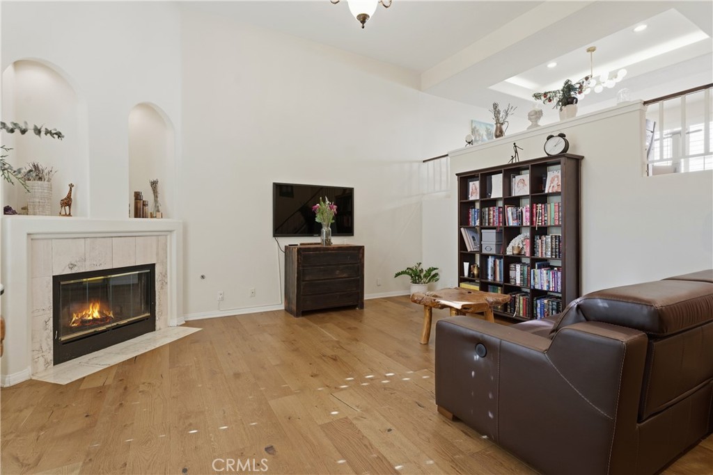 5340 Las Virgenes 11