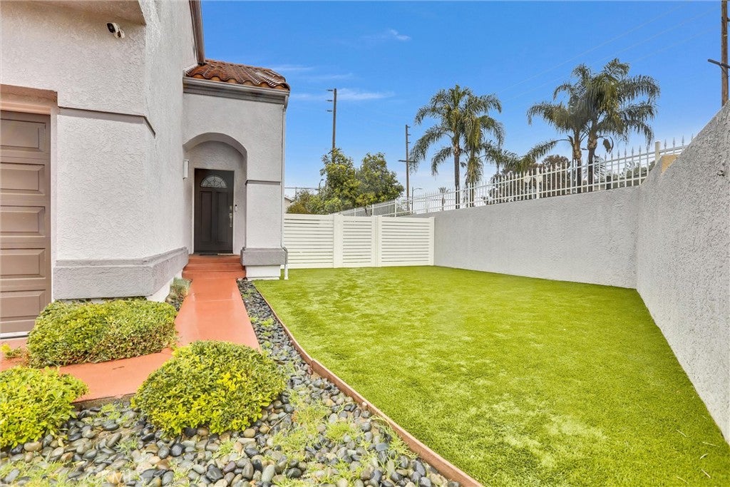 23205 Runnymede ST, West Hills CA 91307