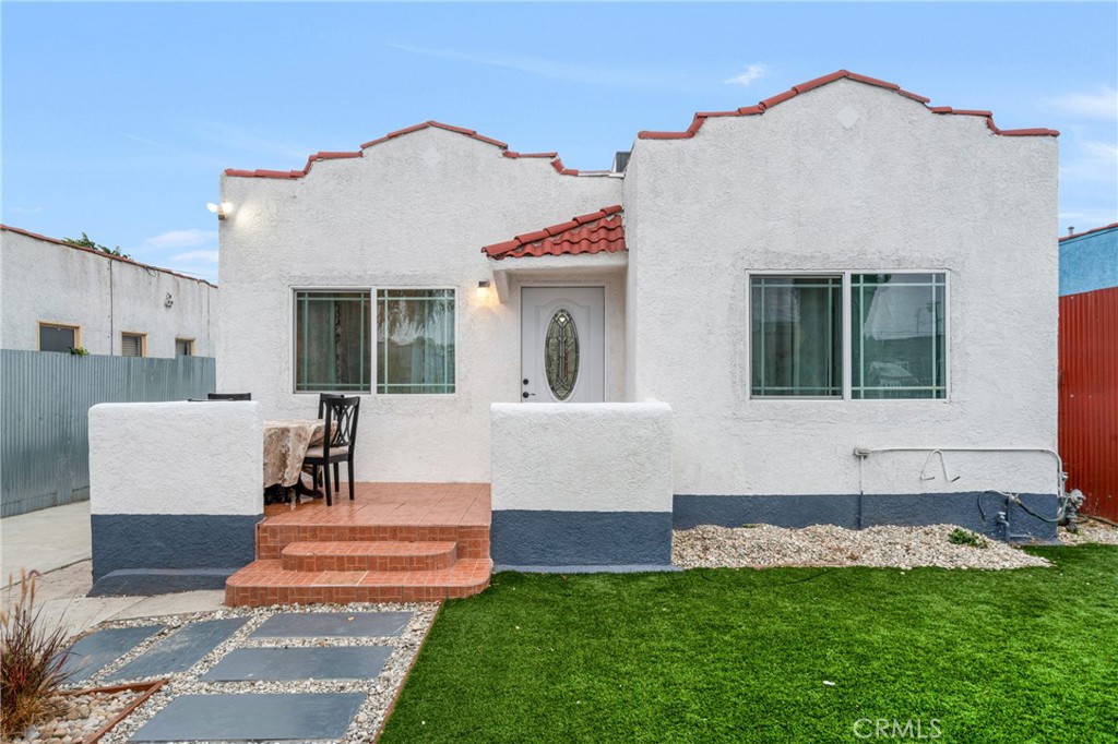 Welcome to 538 W 97th Street, a stunning remodeled property in the heart of Los Angeles’ most vibrant and fast-growing neighborhood. Perfectly situated near SoFi Stadium, Intuit Dome, Hollywood Park, YouTube Theater, Kia Forum, and countless new dining, shopping, and entertainment options, this home offers not only a place to live but an incredible lifestyle opportunity. Imagine being minutes away from world-class concerts, sporting events, and entertainment while still enjoying the privacy and comfort of your own beautifully updated home.
Spanning 2,183 square feet, this unique residence features a total of 7 bedrooms and 4 bathrooms, thoughtfully divided between two homes on one lot. The front home offers 3 bedrooms and 2 bathrooms, while the back home provides 4 bedrooms and 2 bathrooms—an ideal setup for multi-generational living, hosting extended family, generating rental income, or simply creating an unbeatable investment property in one of the most desirable areas of Los Angeles. The versatility of this layout allows you to truly customize the property to fit your needs and lifestyle.
Remodeled within the last five years, both units showcase modern luxury finishes including beautiful flooring, sleek cabinetry, and spa-inspired bathrooms designed with relaxation in mind. Every detail has been carefully chosen to combine elegance with everyday functionality. Whether you’re entertaining guests, enjoying family gatherings, or simply unwinding after a long day, this home provides the perfect blend of comfort, style, and convenience. With its incredible location, flexible living options, and fully updated interiors, 538 W 97th Street isn’t just a home—it’s an opportunity to create lasting value in one of the most exciting areas Los Angeles has to offer.