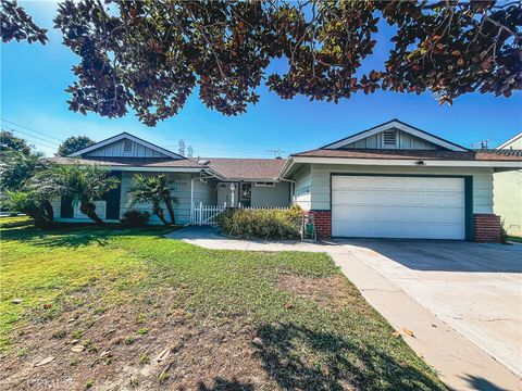 18949 Santa Marta Fountain Valley CA 92708