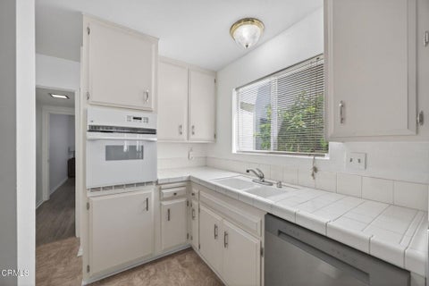 Tiny photo for 1335 Edgewood Way, Oxnard, CA 93030 (MLS # V1-36368)