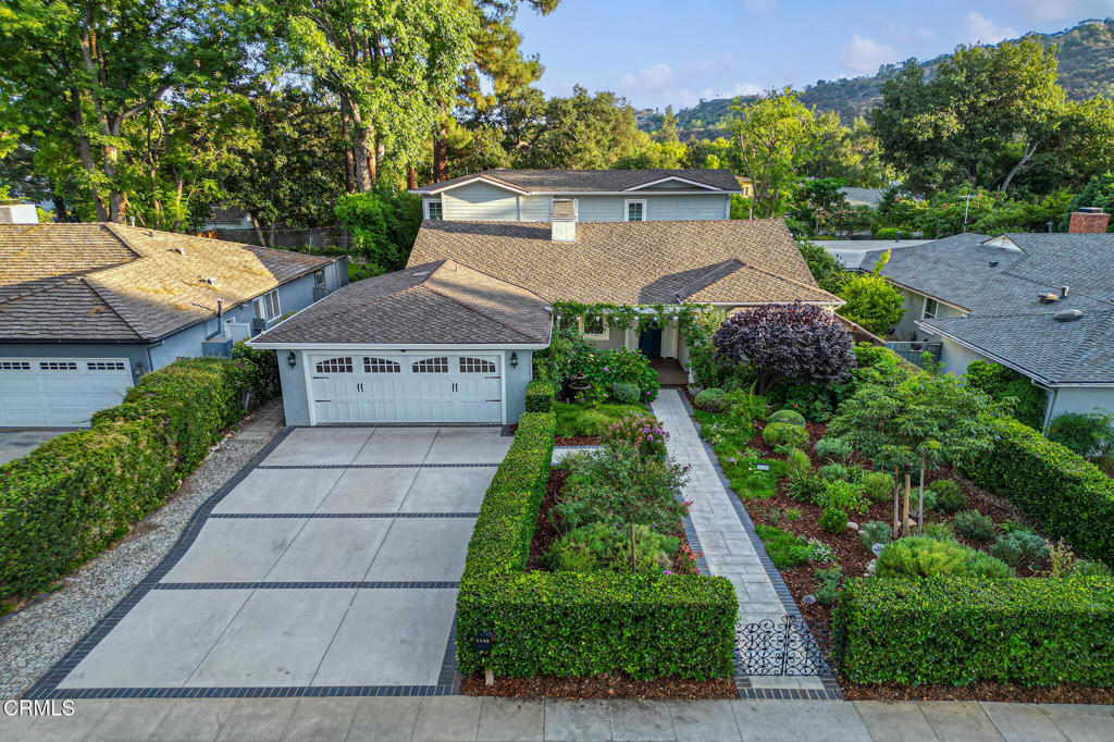 1180 Laurel Street