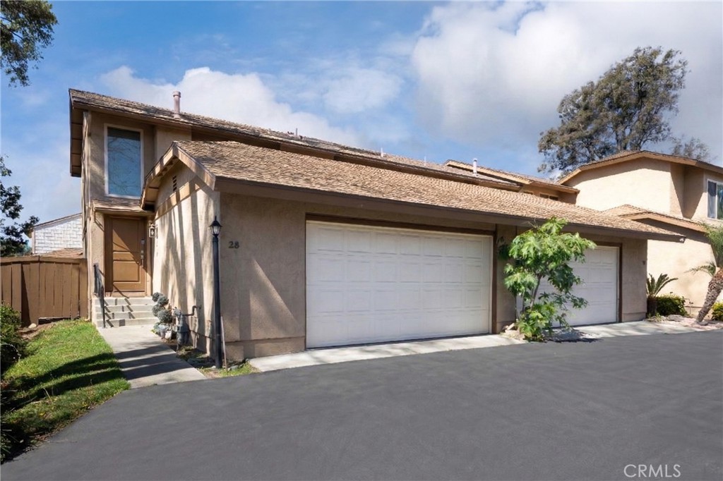 1112 S Cypress