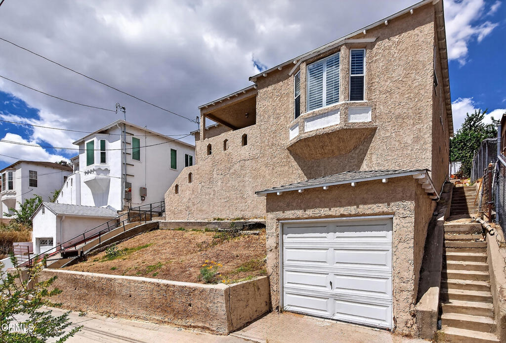 1161 Miller Avenue