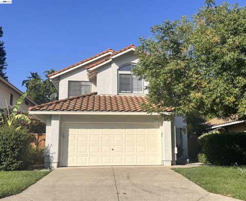 Photo of 4887 Kimberley Cmn CMN, Livermore, CA 94550 (MLS # 41144543)