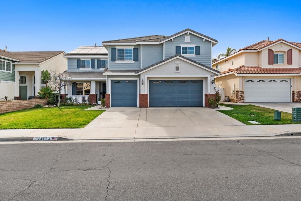 Photo of 23483 Karen Pl Pl, Murrieta, CA 92562 (MLS # 260003840SD)